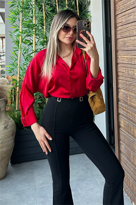 Kırmızı ipek saten gömlek