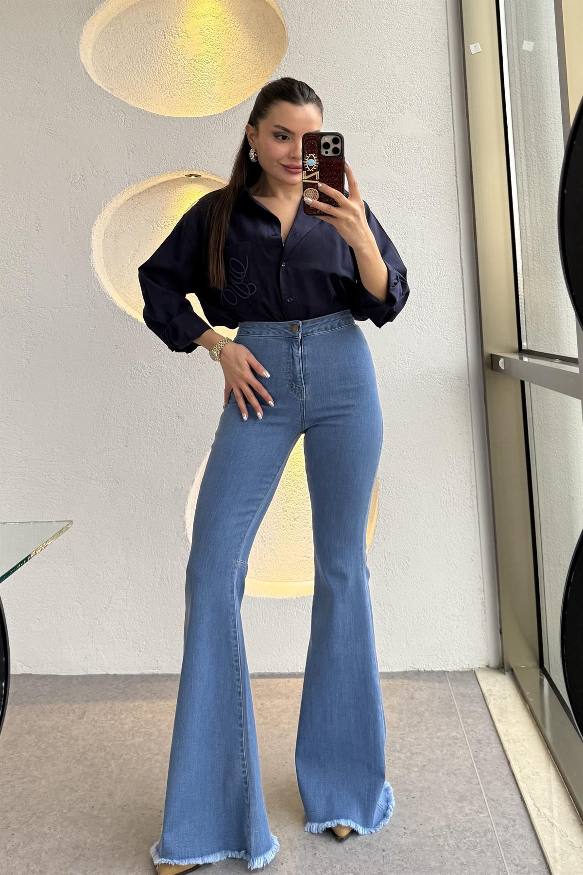 Kirsten Midblue İspanyol Jean 
