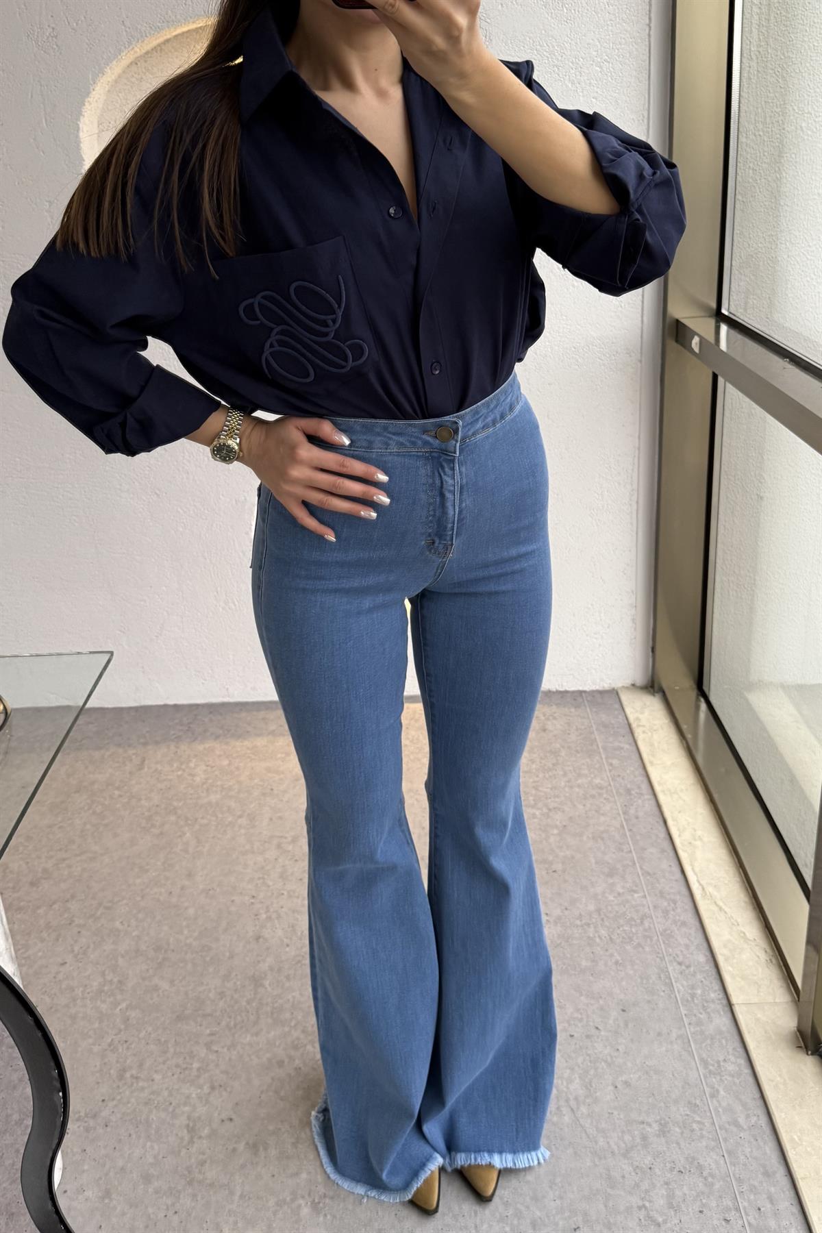 Kirsten Midblue İspanyol Jean 