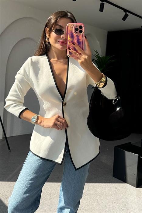 Klaudia Çelik Örme Beyaz Blazer Ceket