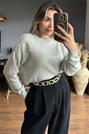 Kolları inci işlemeli gri kazak