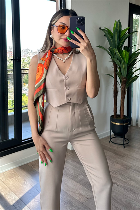 Krem rengi crop yelek