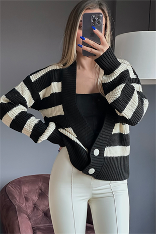 Krem siyah çizgili V yaka hırka