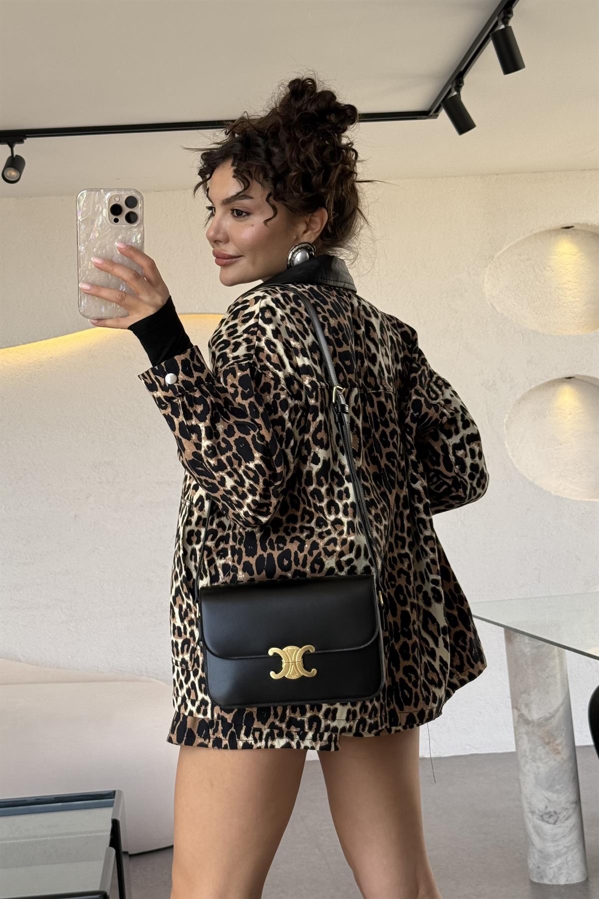 La Posa Yakası Deri Leopar Desen Ceket 