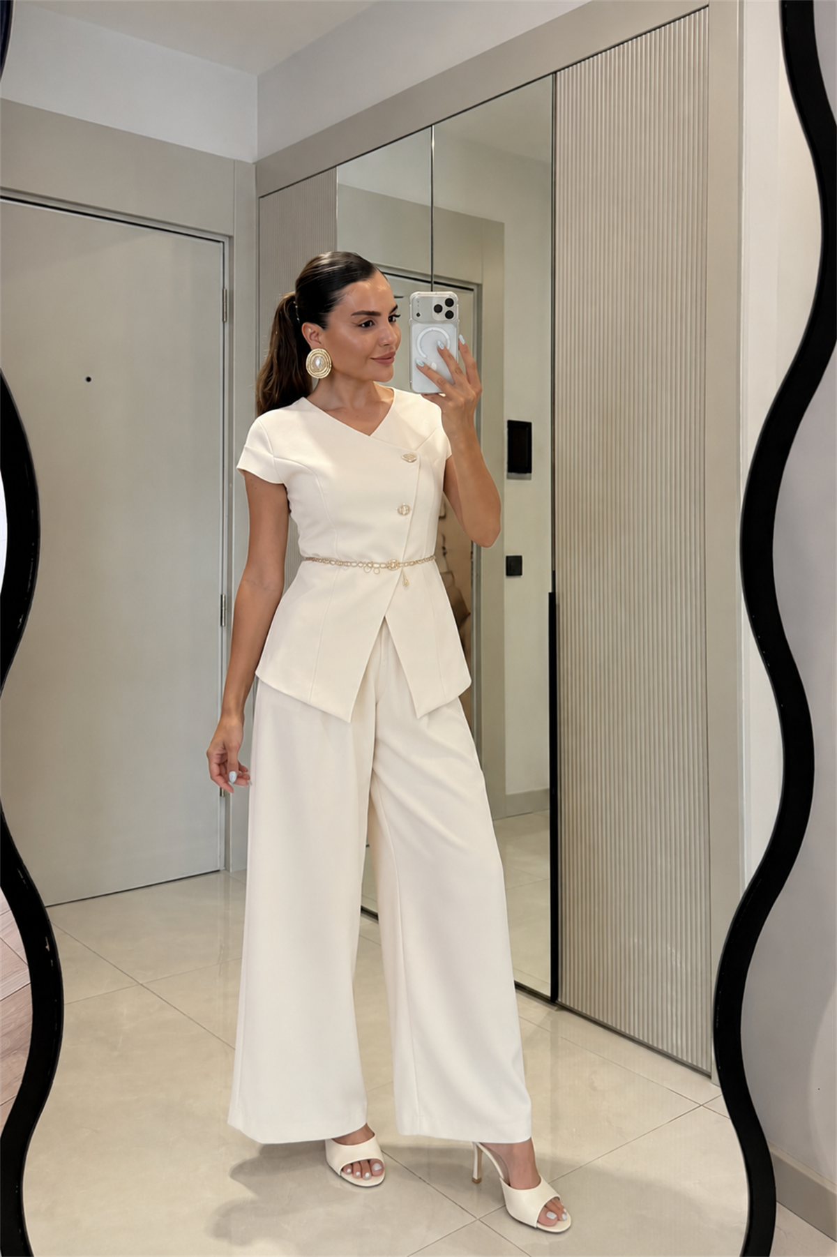 Lacerta Krem Gold Düğmeli Kemerli Premium Takım