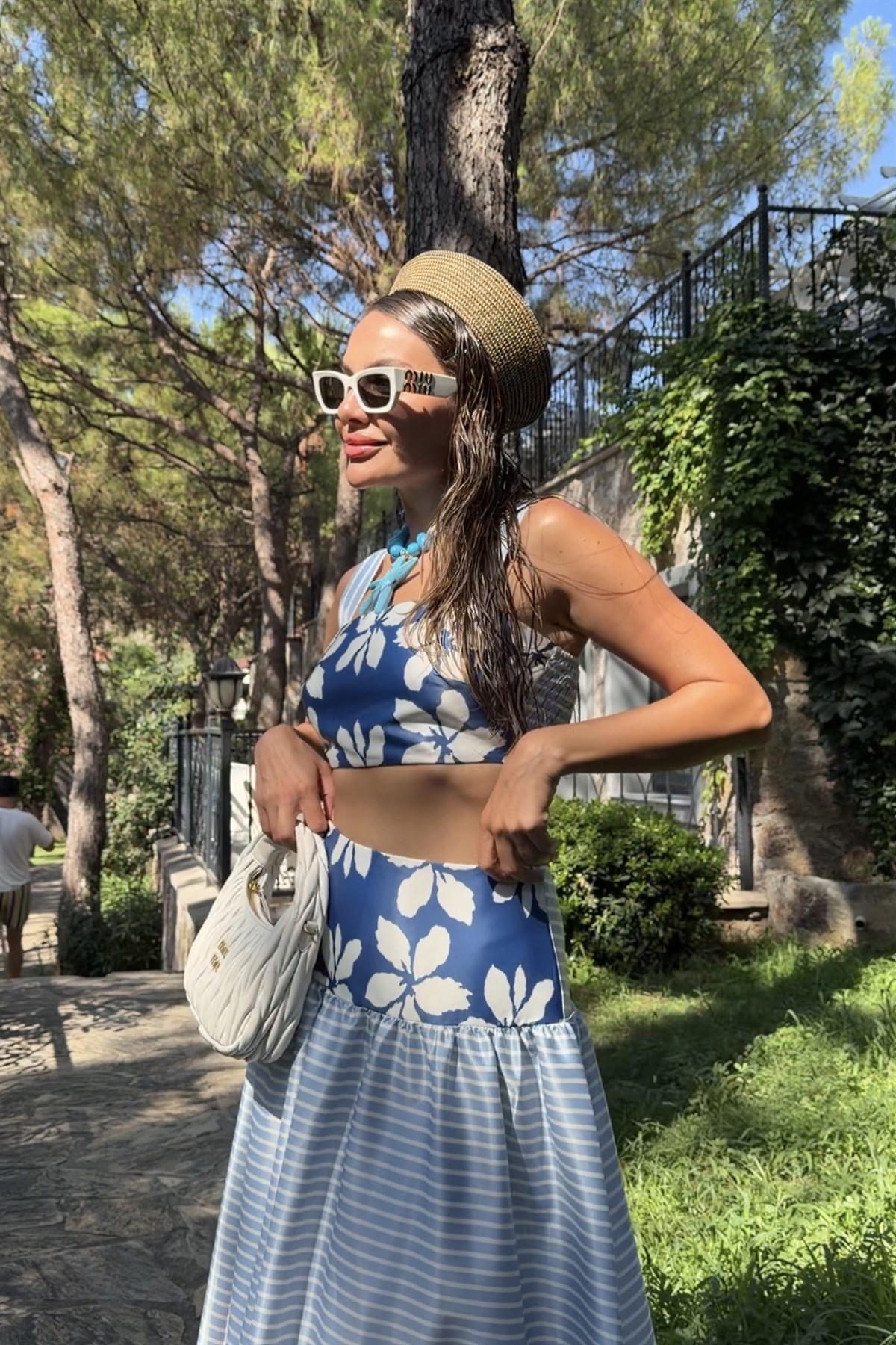 Ladies Kır Çiçeği Desen Saten Premium Takım