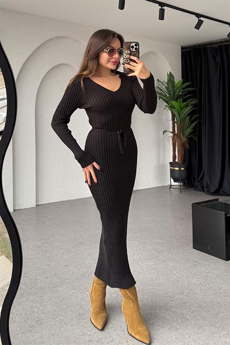 Lara Bel Kuşaklı Siyah Elbise