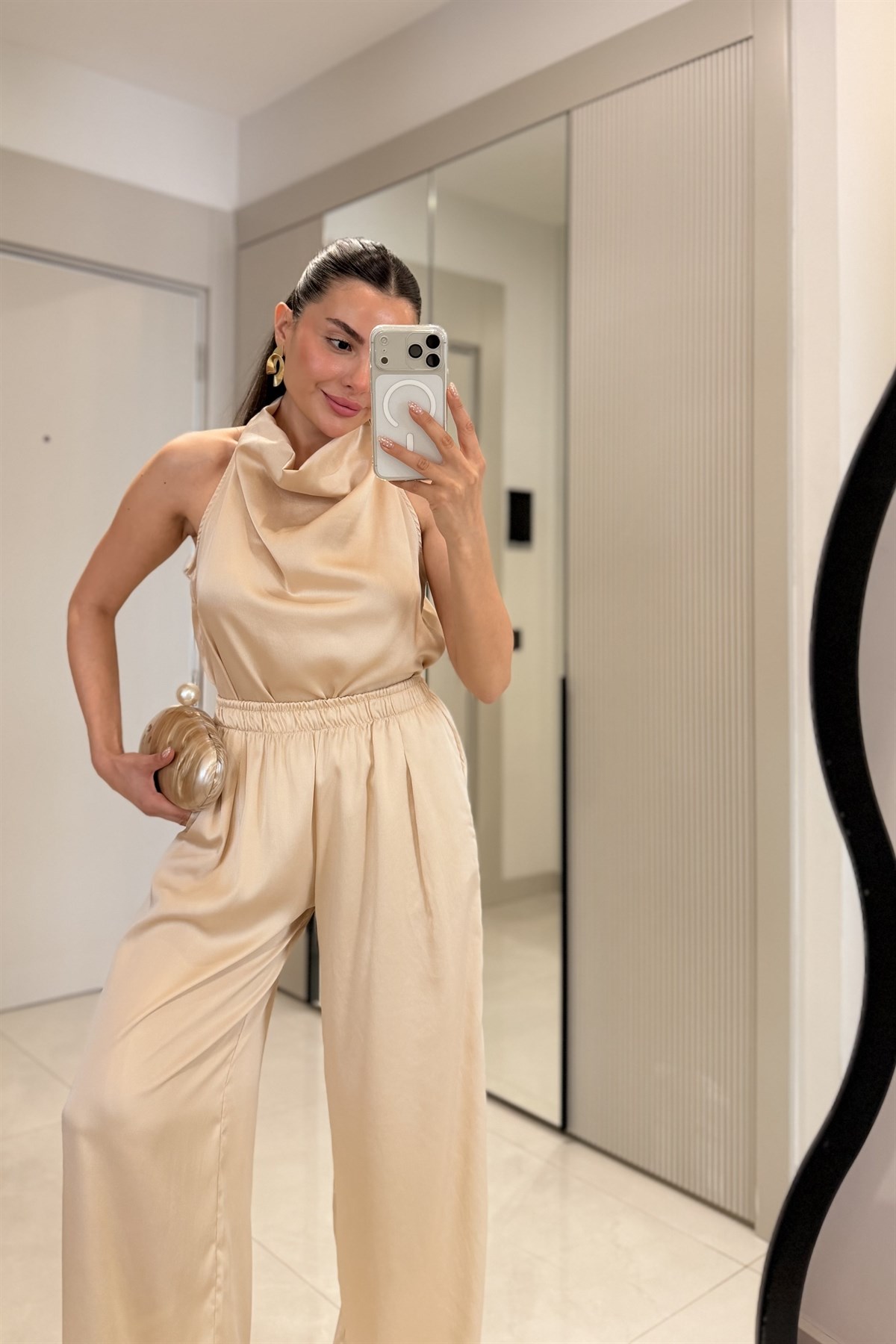 Larissa Krem Degaje Yaka Saten Takım