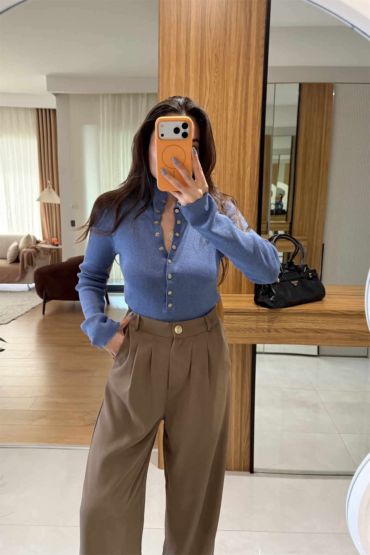Larry Mavi Fitlli Düğmeli Crop