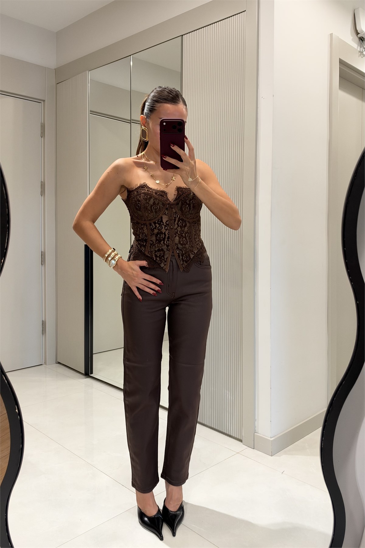 Laser Kahve Düz Paça Mumlu Pantolon