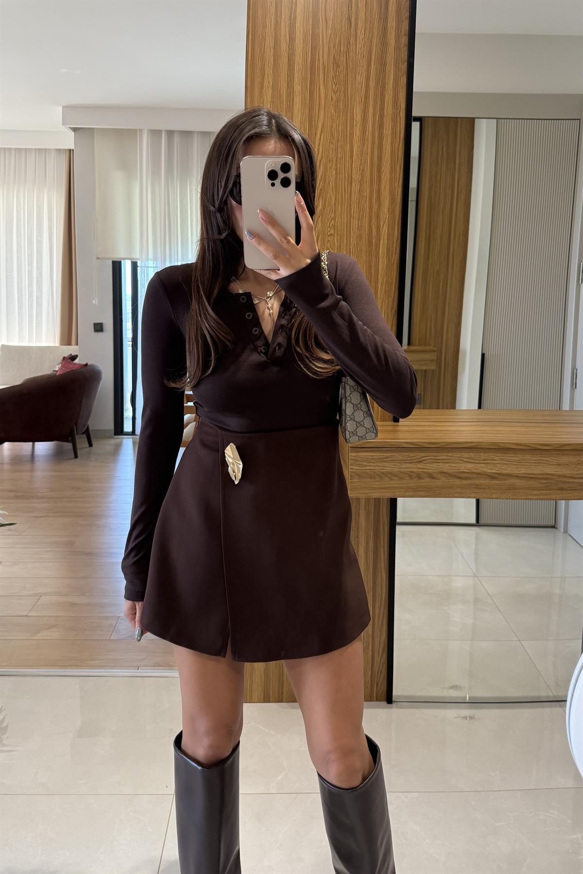 Lefon Kahve Dügmeli Body