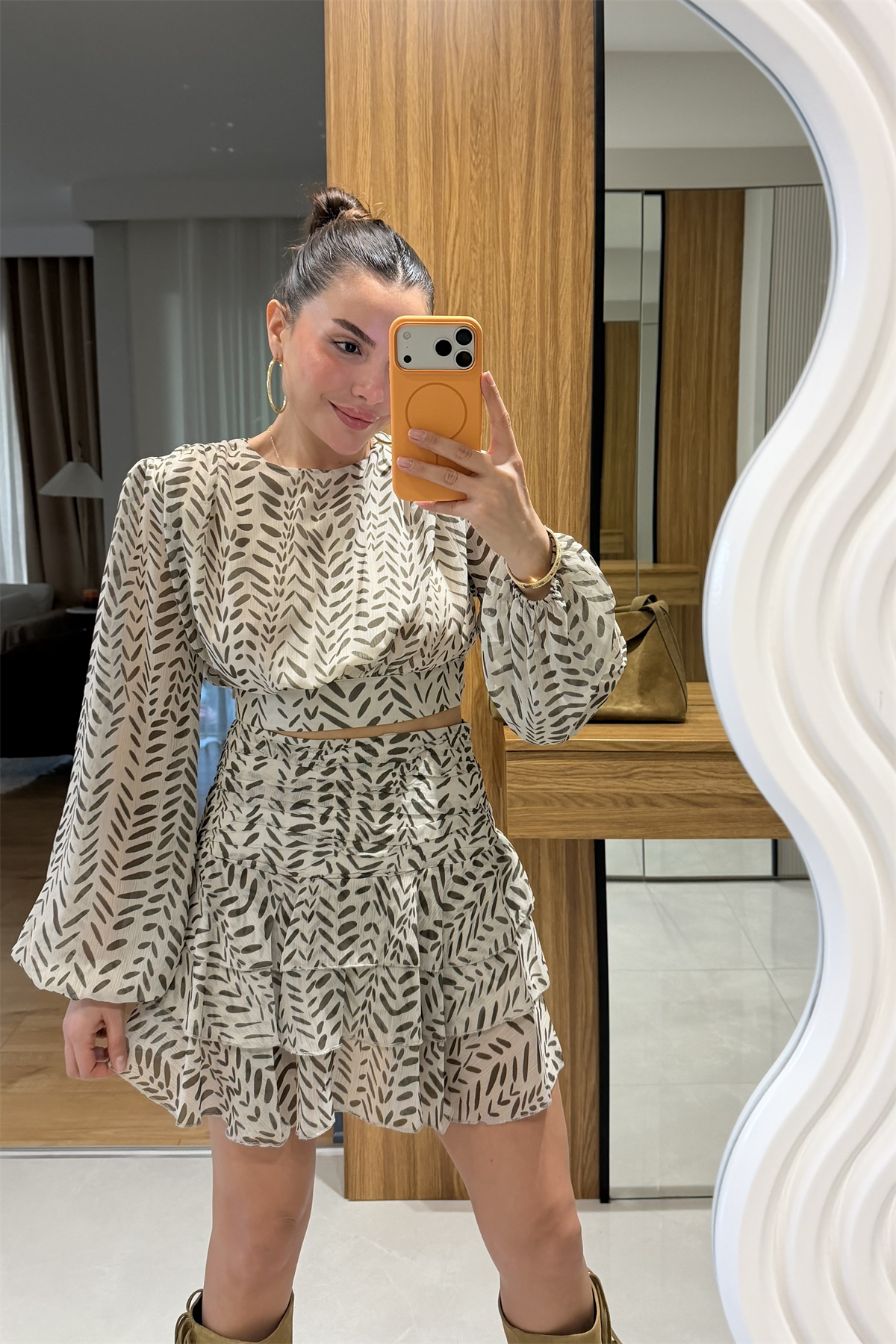 Lenox Haki Sırt Dekolteli Şifon Bluz