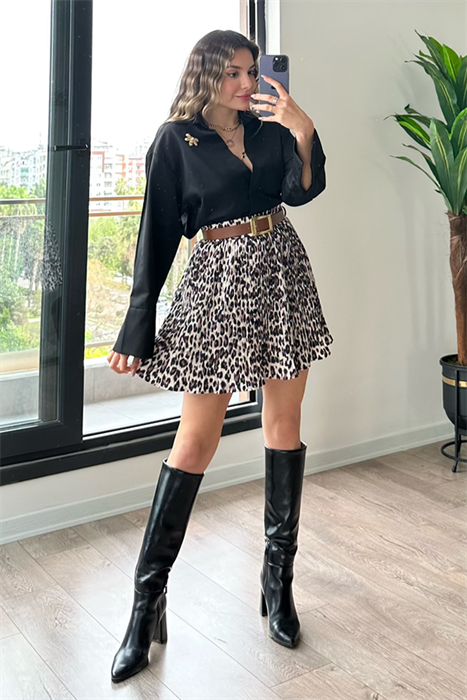 Leopar desenli pileli şort etek