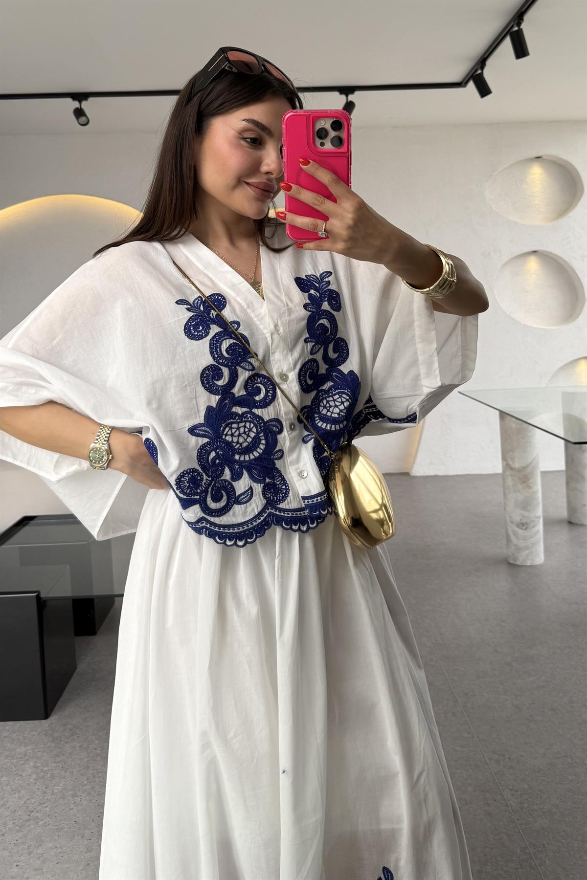 Lesly Lacivert Nakışlı Astarlı Takım 