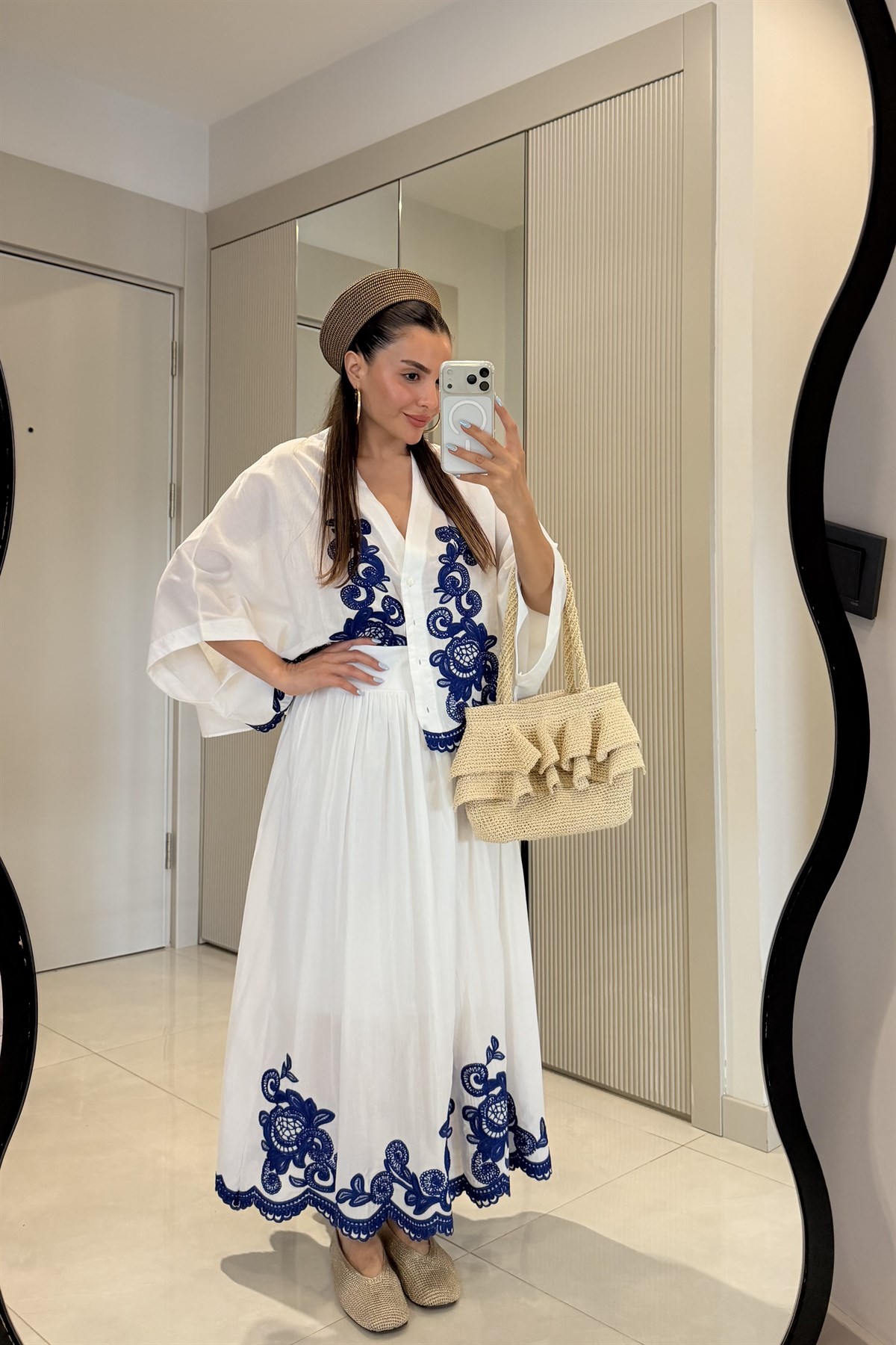 Lesly Lacivert Nakışlı Astarlı Takım