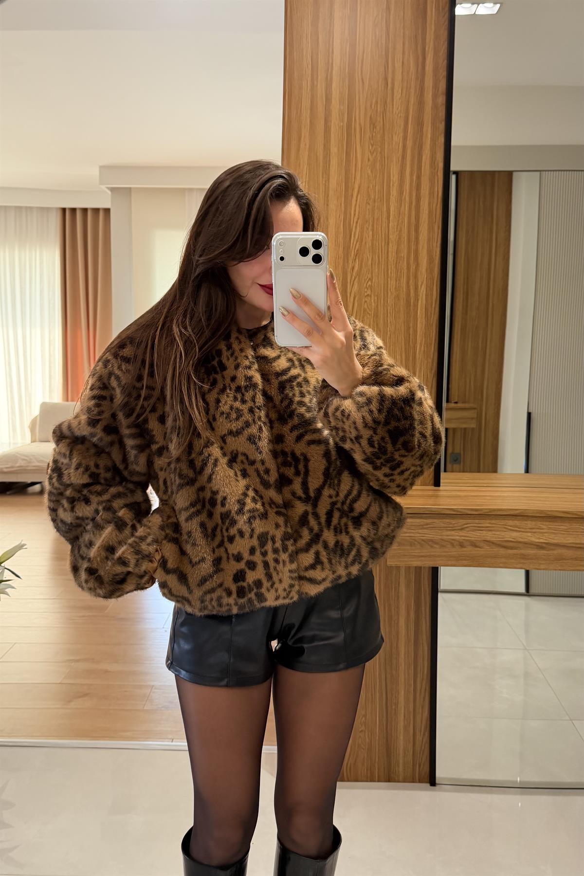 Lessa Kaplan Desen Kürk