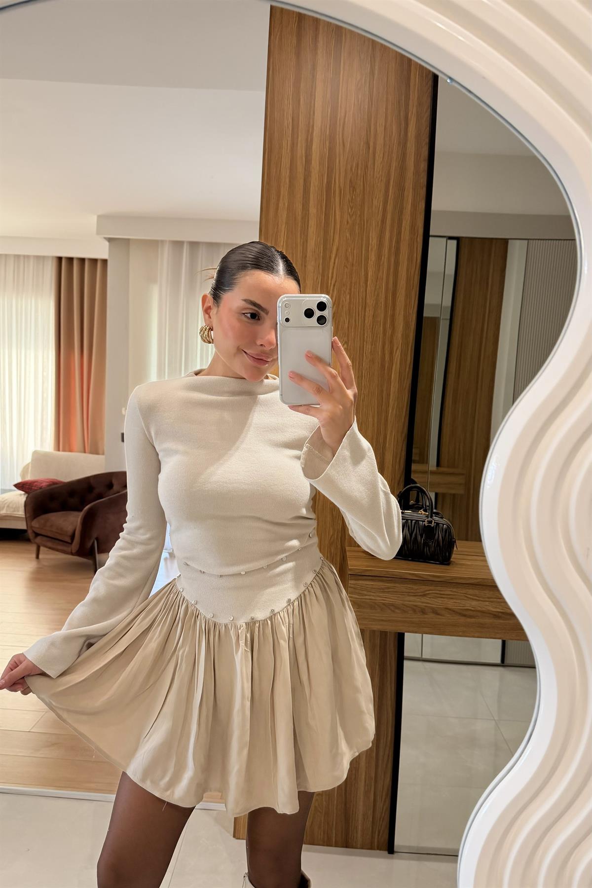 Letsi Bej Zımba Detaylı Pileli Elbise 