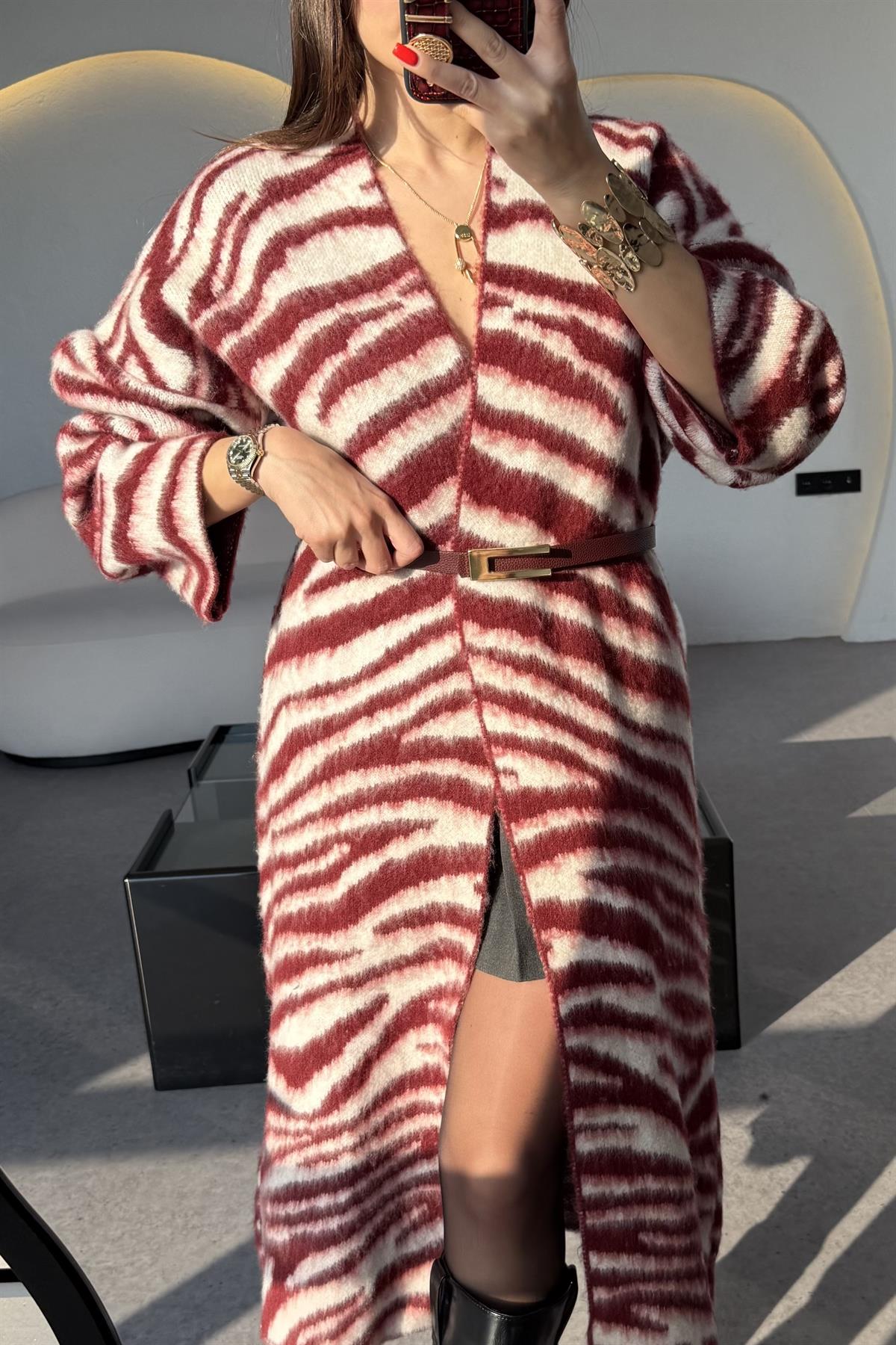 Liente Bordo Zebra Desen Yumoş Hırka