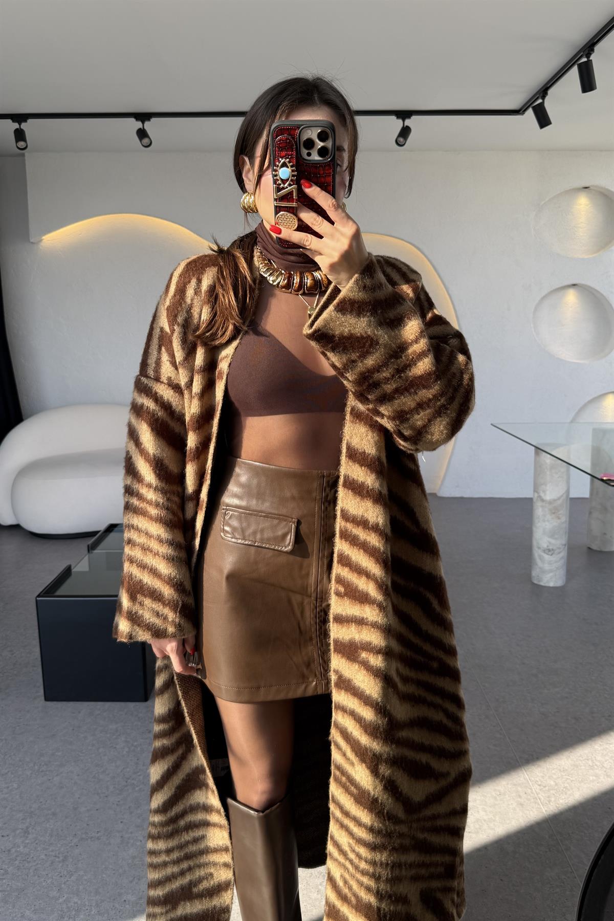 Liente Kahve Zebra Desen Yumoş Hırka