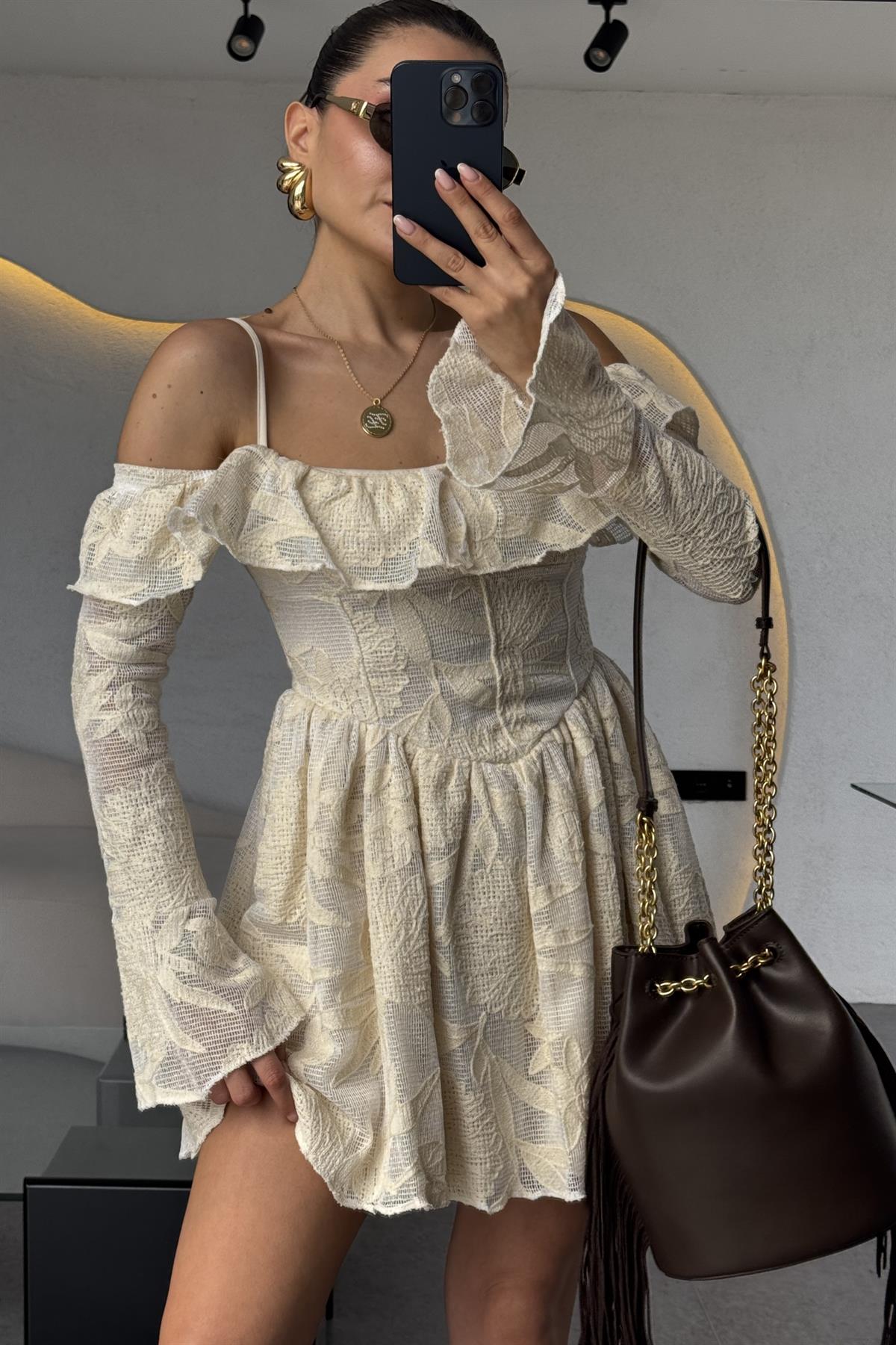 Lilly Dantel Dokulu Tasarım Elbise 