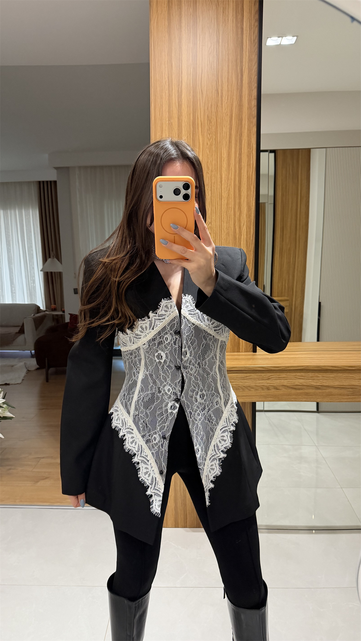 Linay Siyah Dantel Detaylı Blazer Ceket