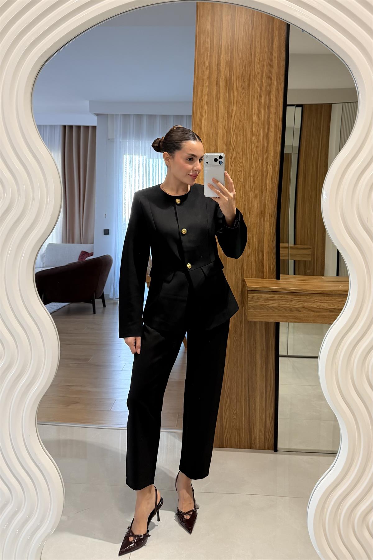 Lindon Siyah Gold Düğmeli Takım