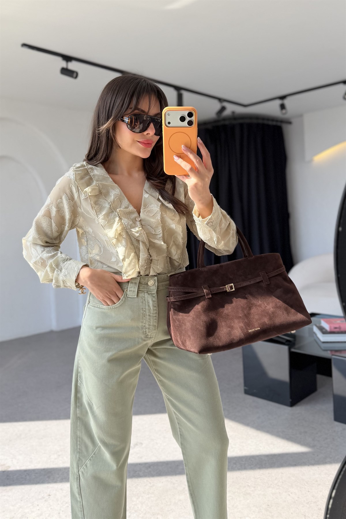 Liora Haki Fırfır Detaylı Romantik Gömlek