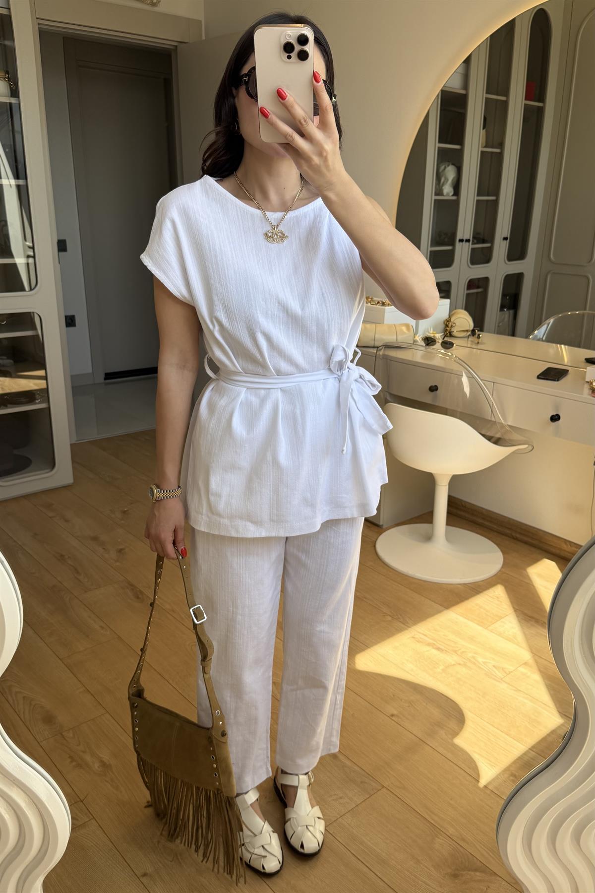 Lipa Beyaz Omuz Detay Kuşaklı Takım