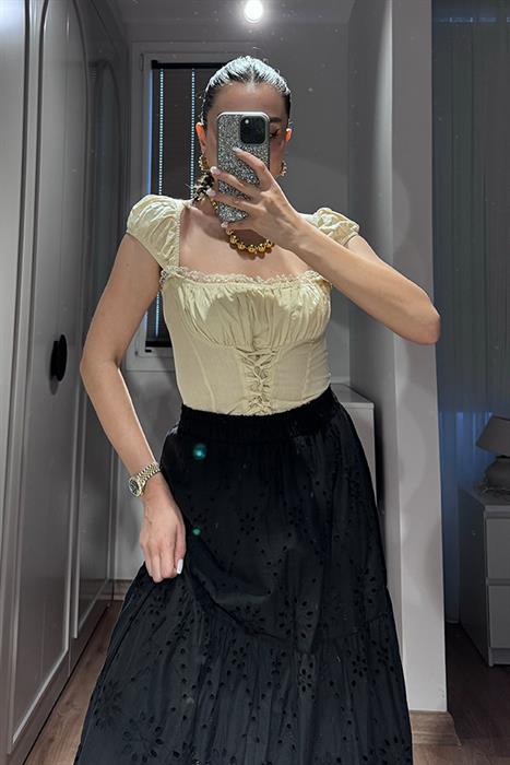 Livu Dantel Geçişli Pinterest Crop - Bej