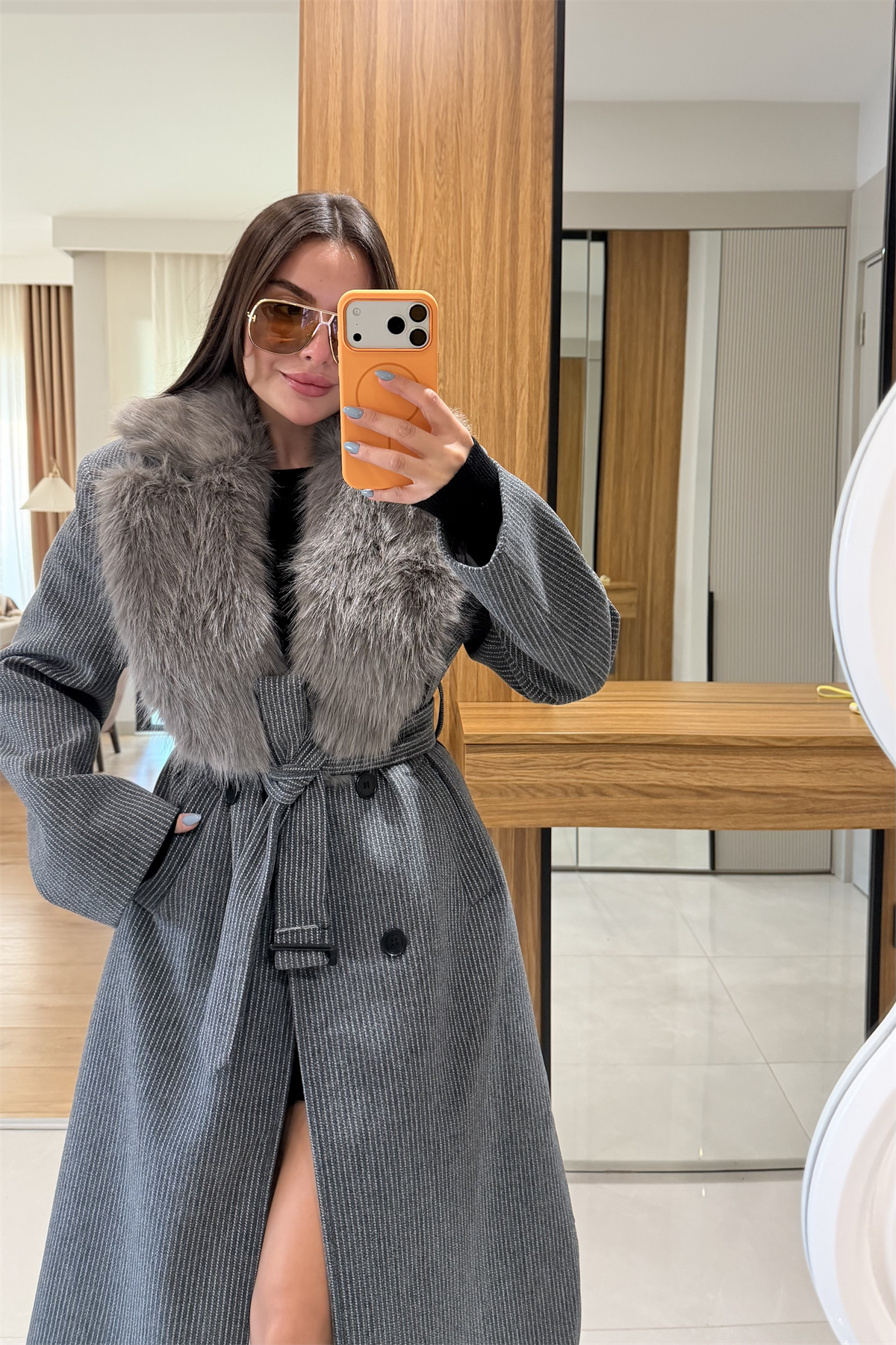 Lizay Antrasit Yakası Kürklü Kaban