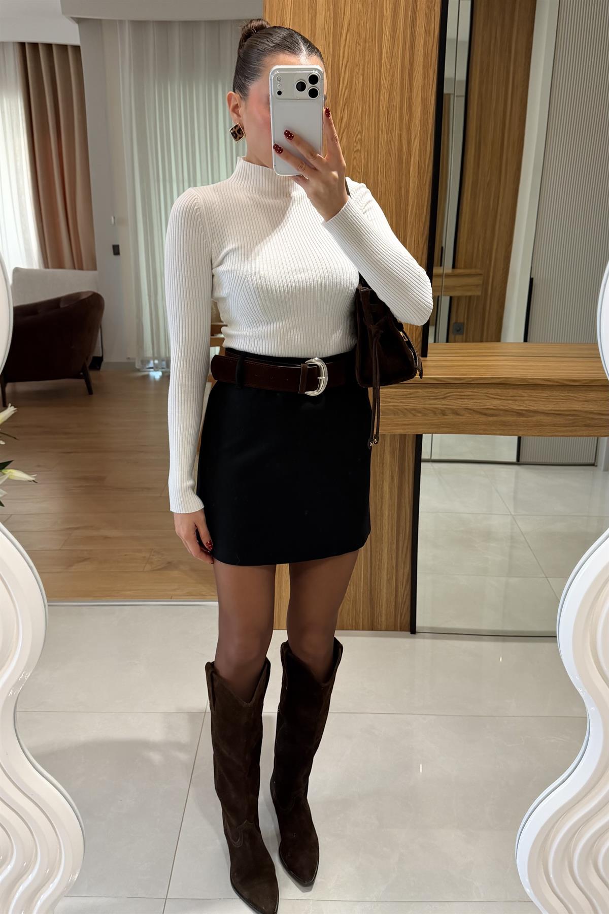 Loliete Siyah Kemerli Etek