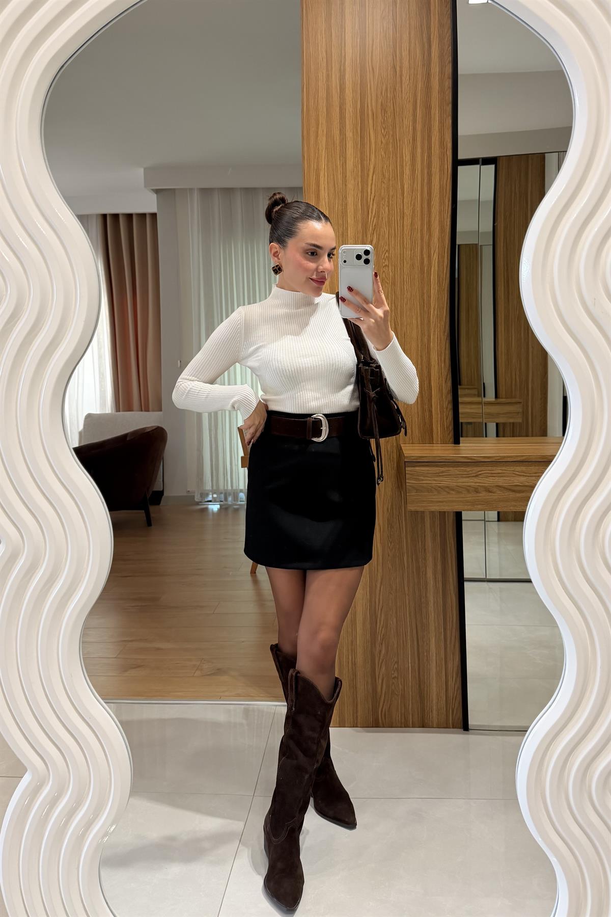 Loliete Siyah Kemerli Etek