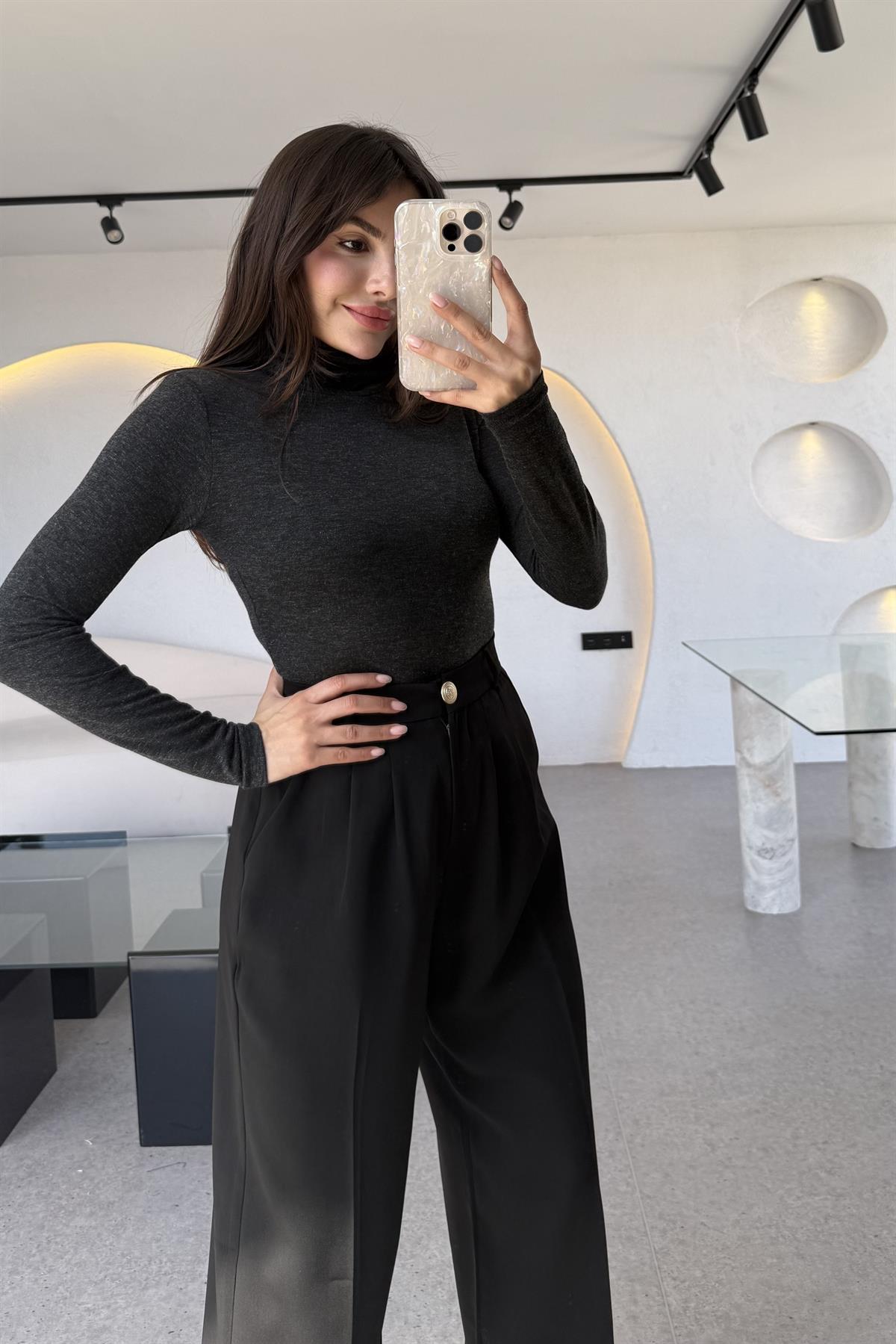Lolly Siyah Balıkçı Yaka Transparan Body