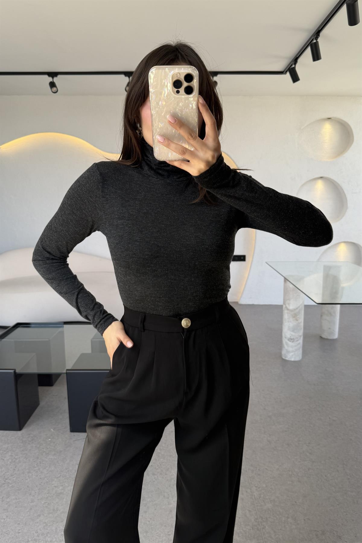 Lolly Siyah Balıkçı Yaka Transparan Body