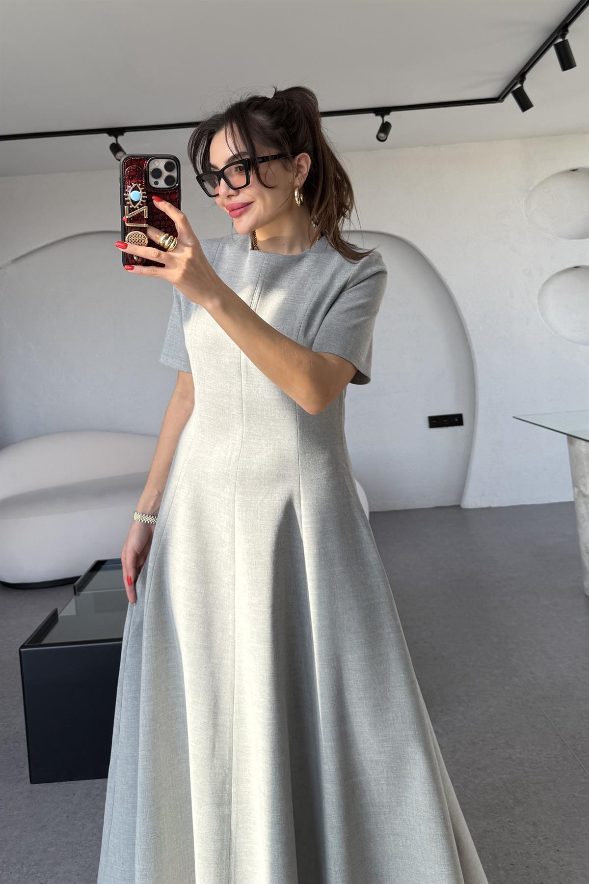 Long Gri Kısa Kollu Volanlı Elbise