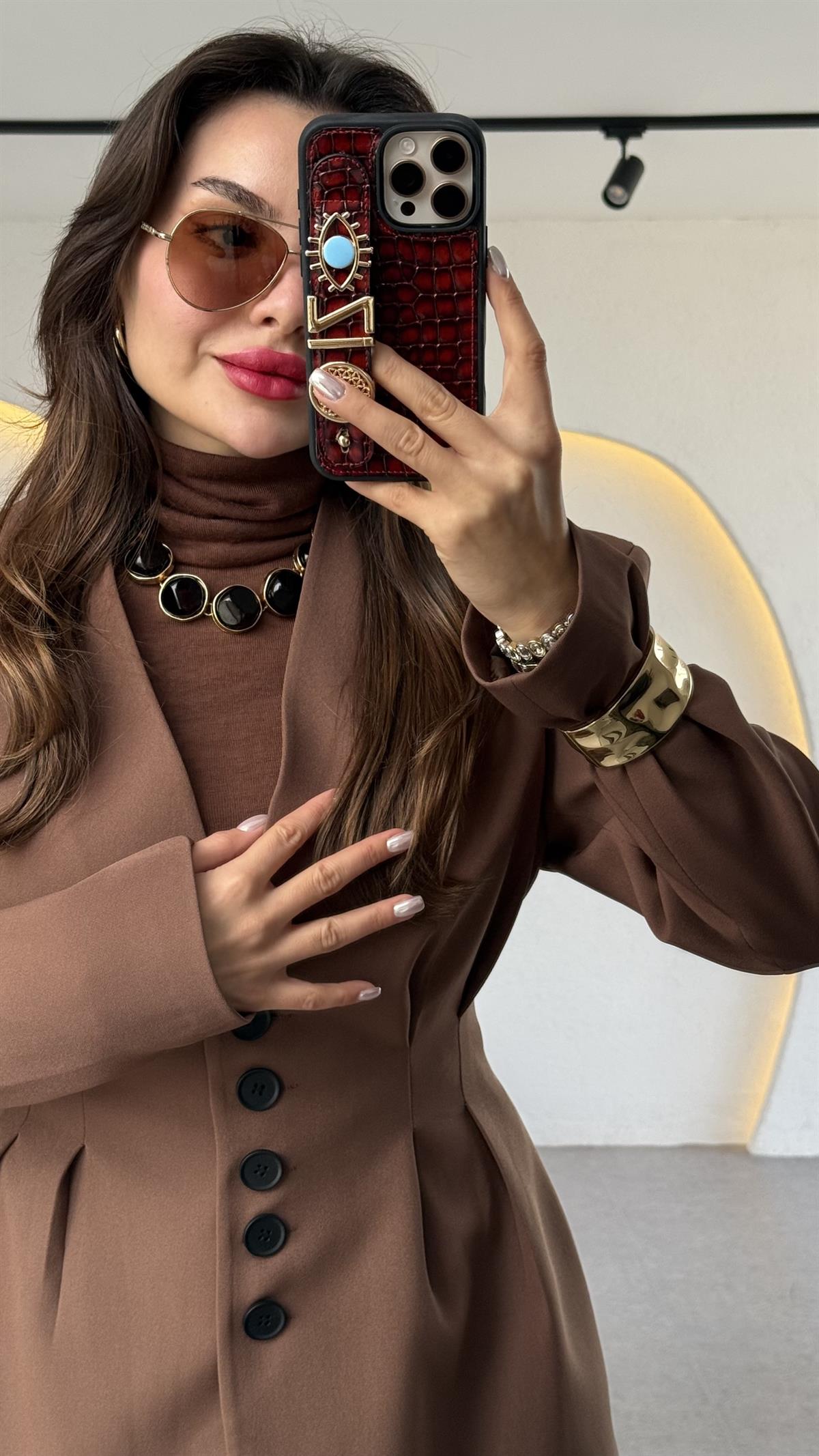 Lord Kahve Belden Oturtmalı Etekli Takım 