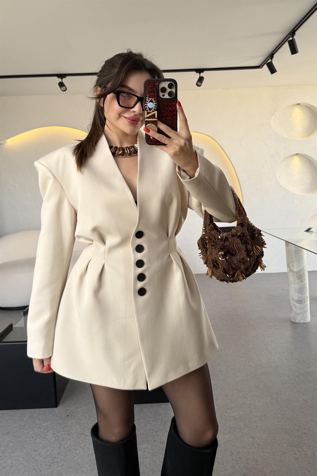 Lord Krem Belden Oturtmalı Etekli Takım 