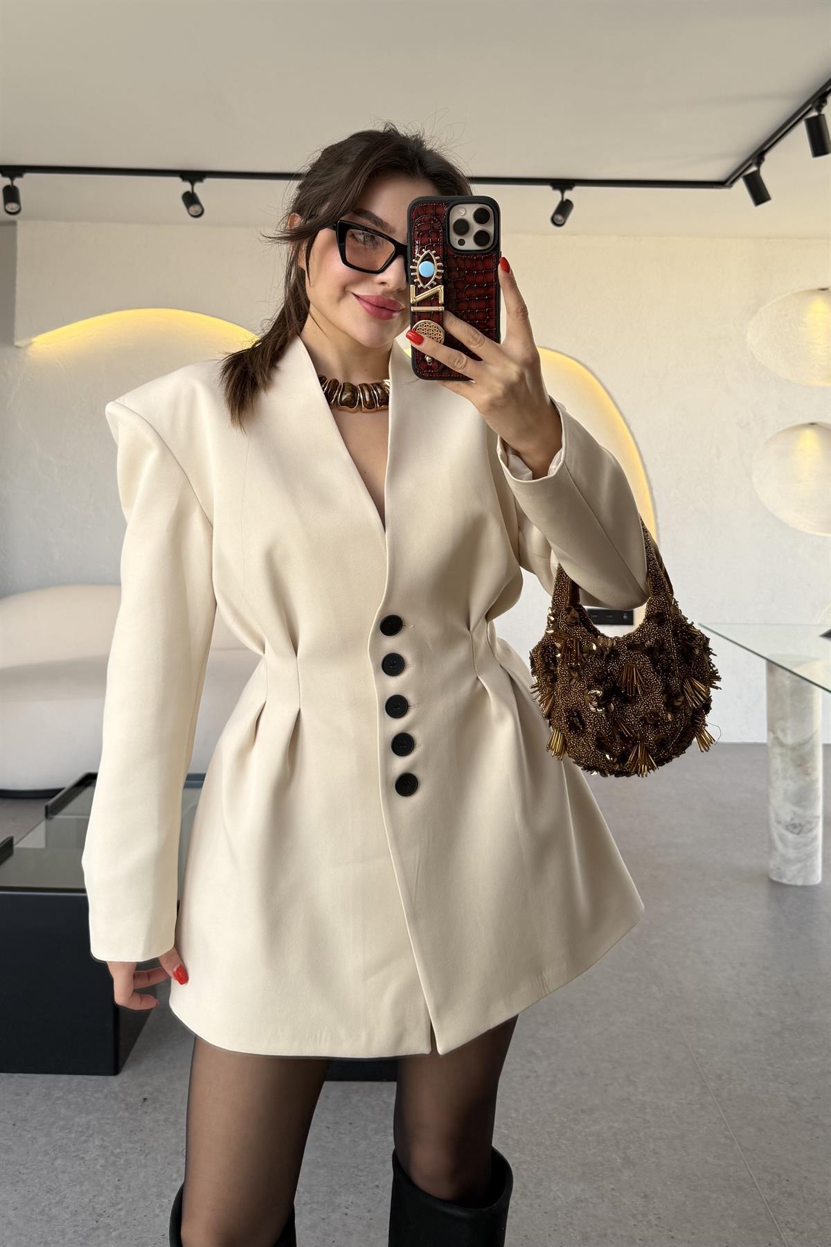 Lord Krem Belden Oturtmalı Etekli Takım 