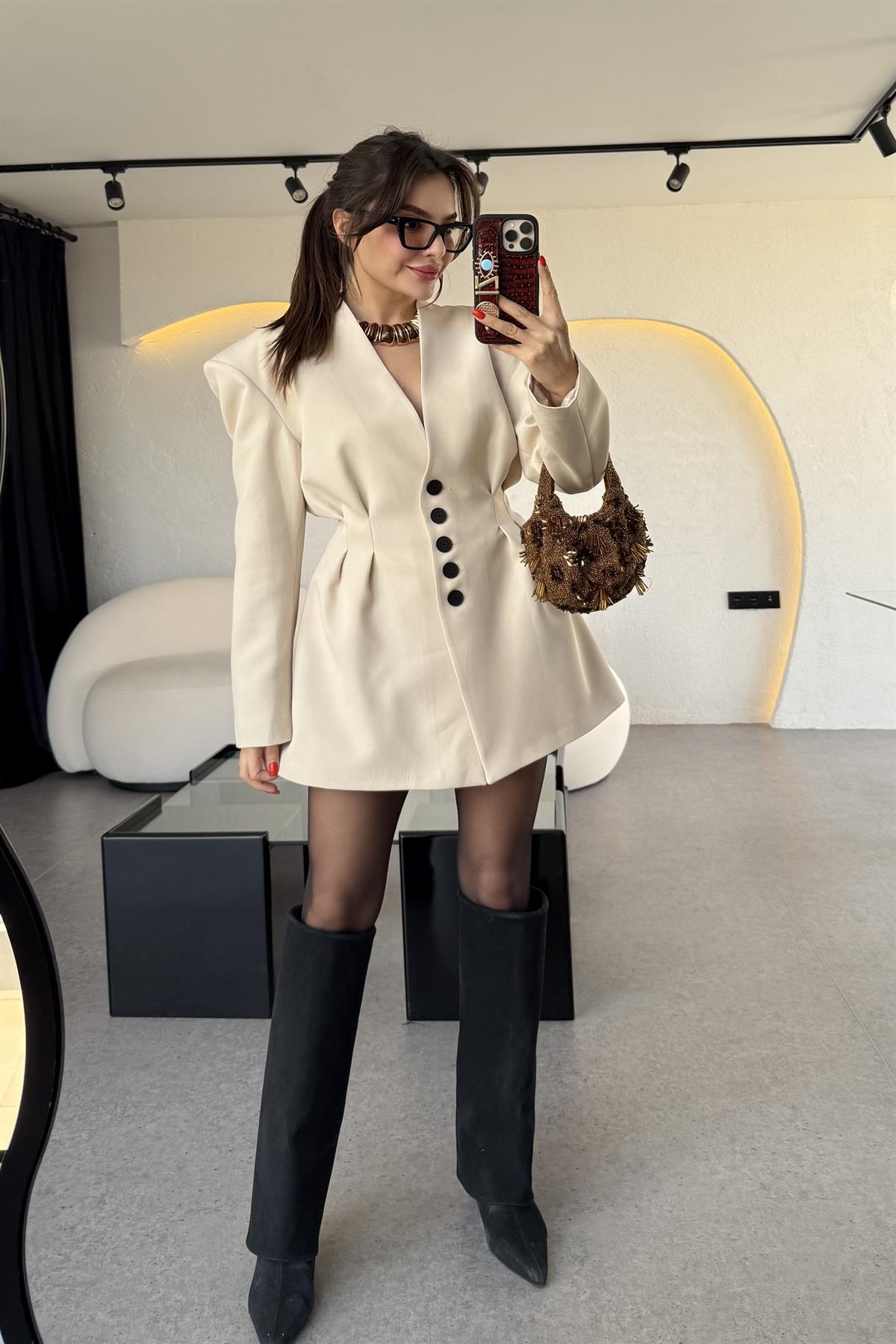 Lord Krem Belden Oturtmalı Etekli Takım 