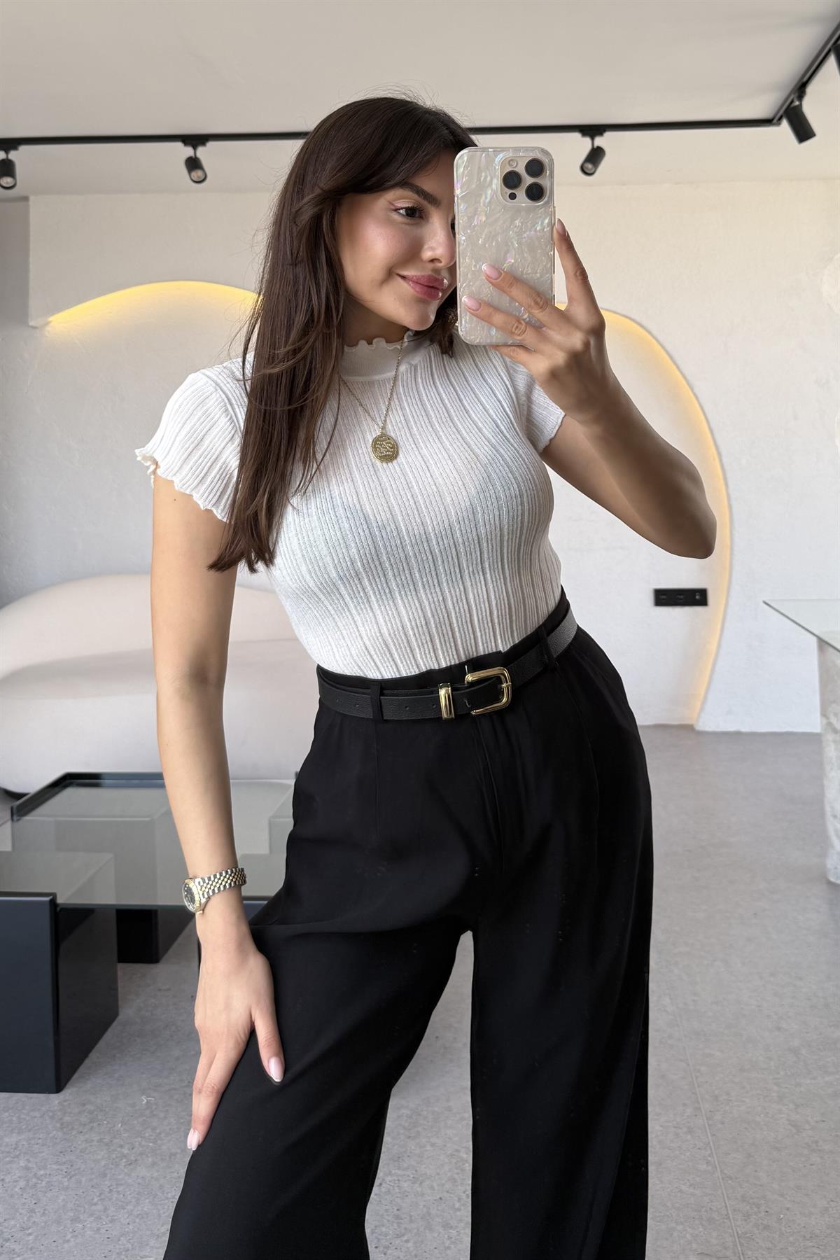 Lorena Beyaz Dik Yaka Fitilli Transparan Triko Bluz