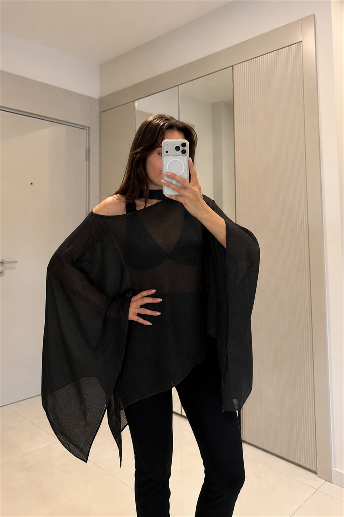 Loretta Siyah Pelerin Şifon Bluz