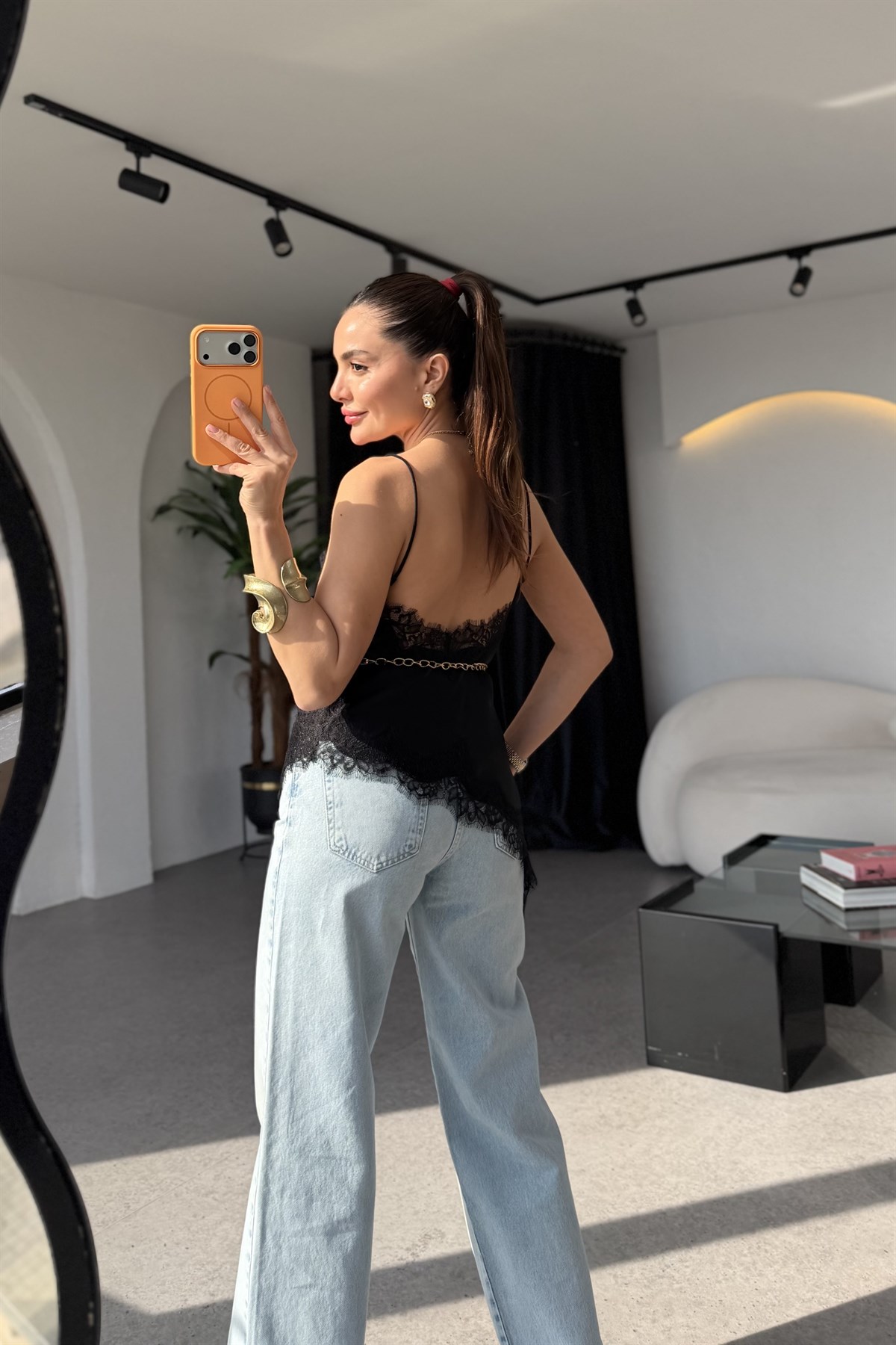 Lorie Siyah Dantel Detaylı Saten Bluz