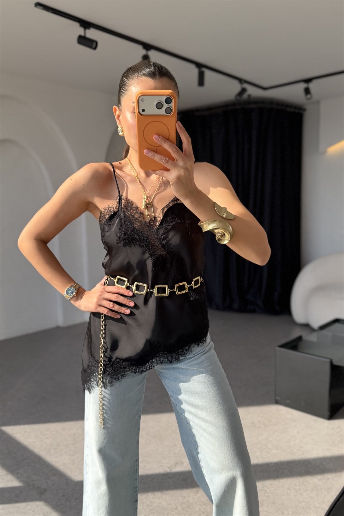 Lorie Siyah Dantel Detaylı Saten Bluz