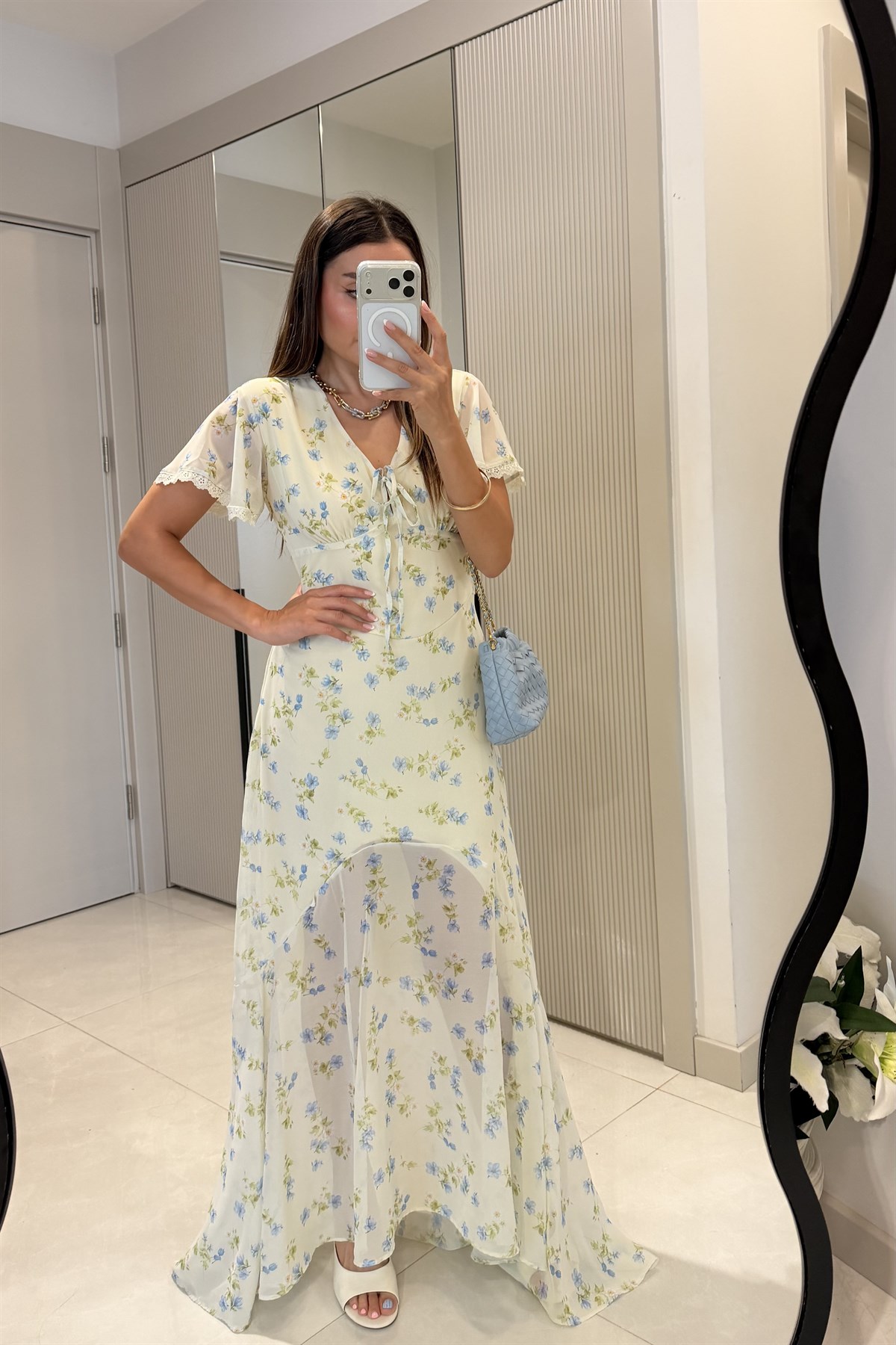 Louise Mavi Çiçek Desenli Uçuş Uçuş Maxi Elbise