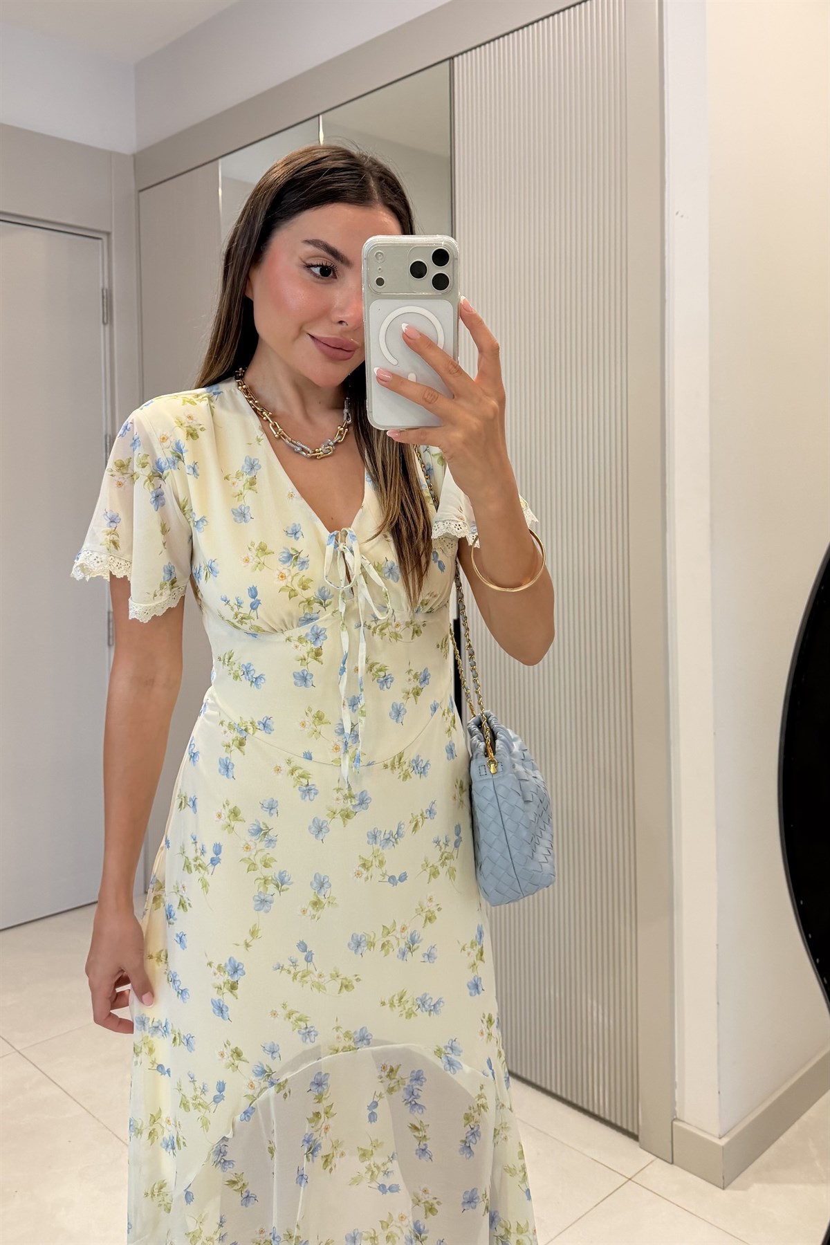 Louise Mavi Çiçek Desenli Uçuş Uçuş Maxi Elbise