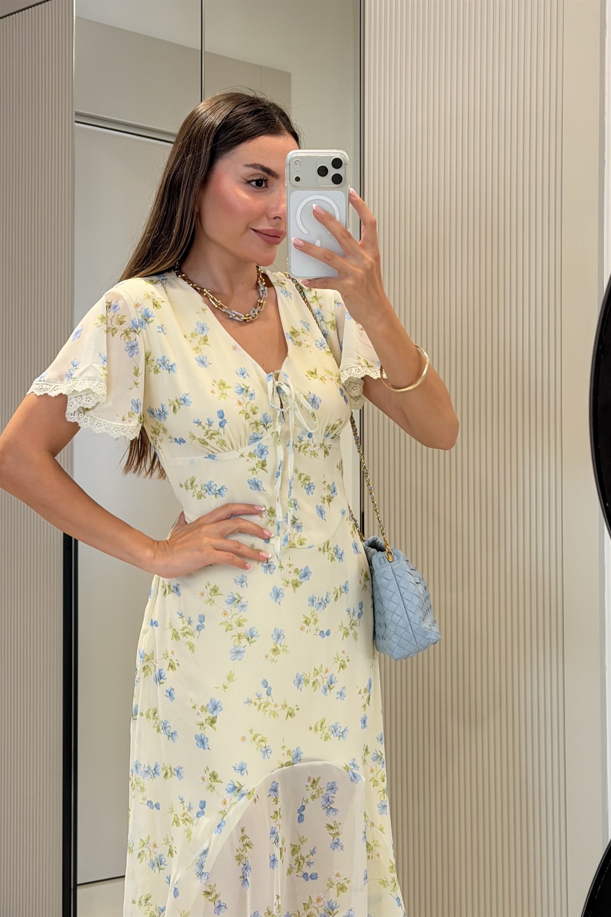 Louise Mavi Çiçek Desenli Uçuş Uçuş Maxi Elbise