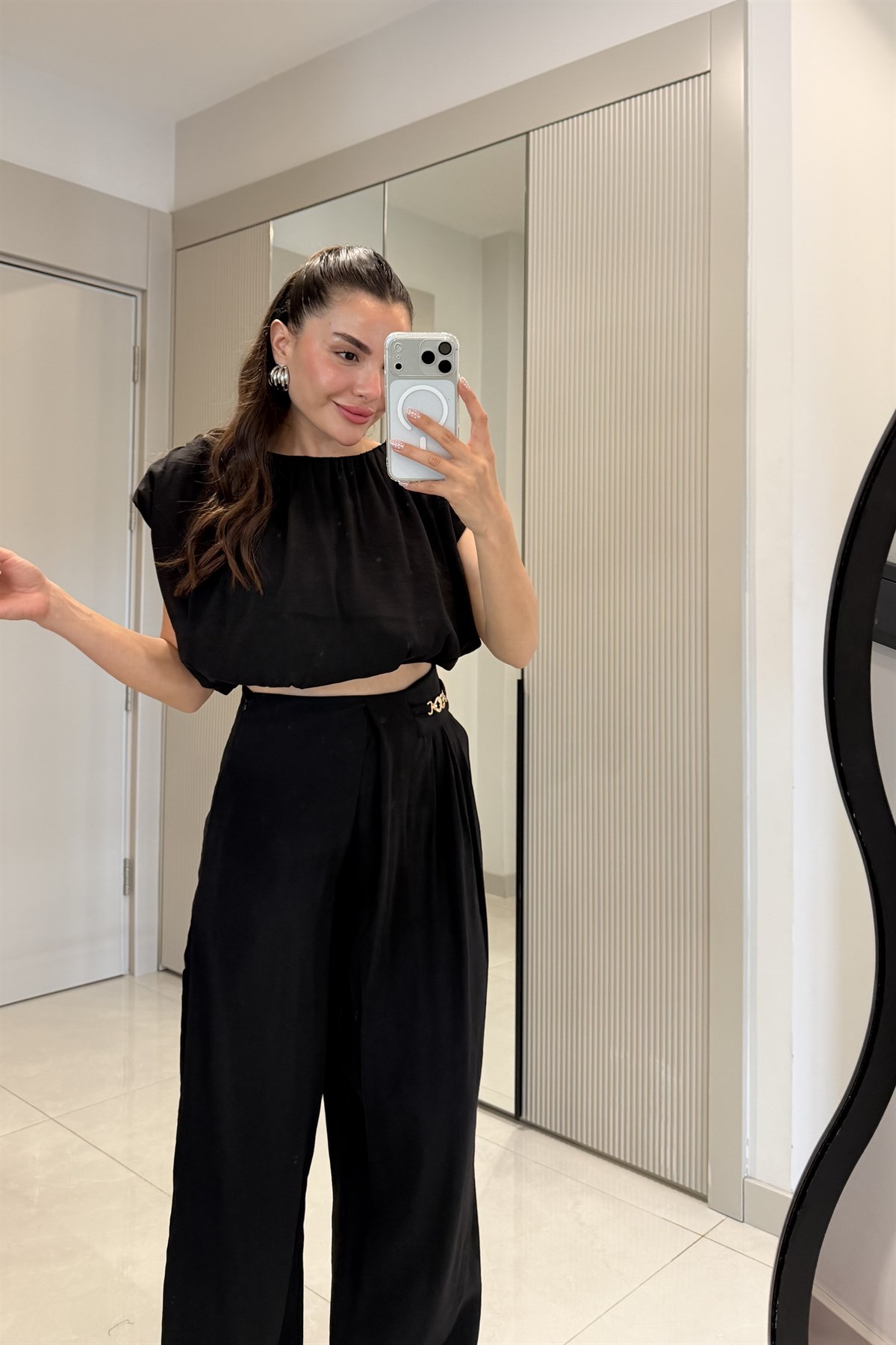 Lovej Siyah Crop Bluz Pantolon Takım