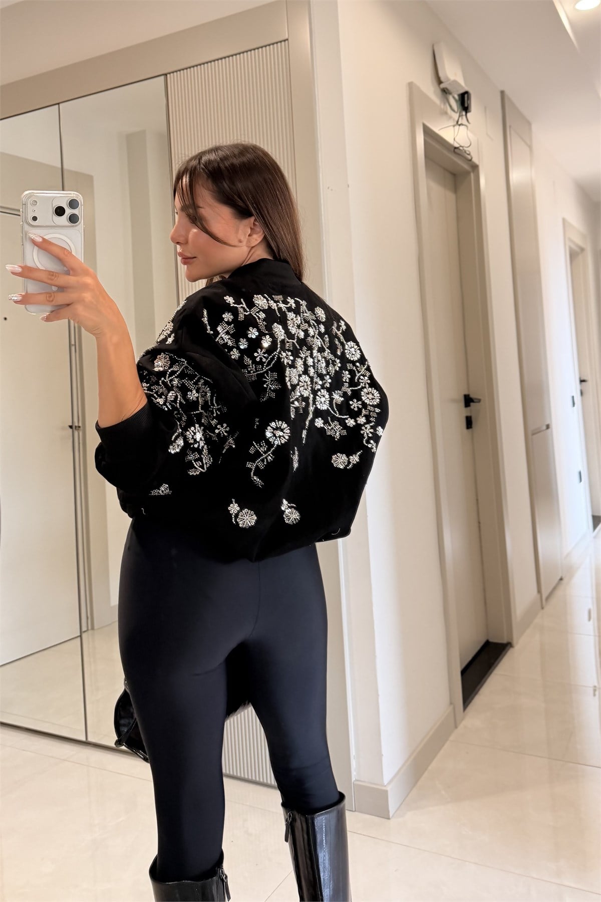 Lovia Siyah Taş İşlemeli Bomber Ceket