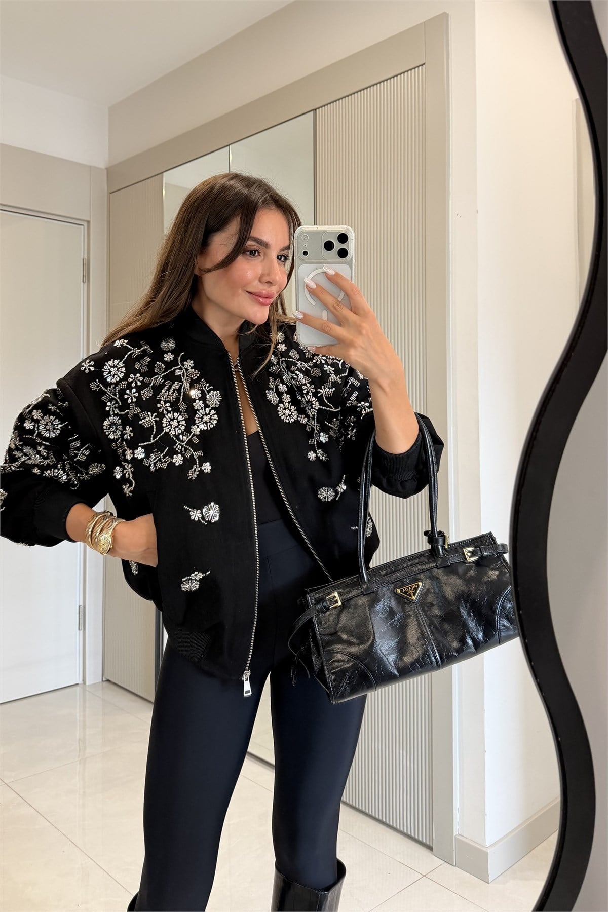 Lovia Siyah Taş İşlemeli Bomber Ceket