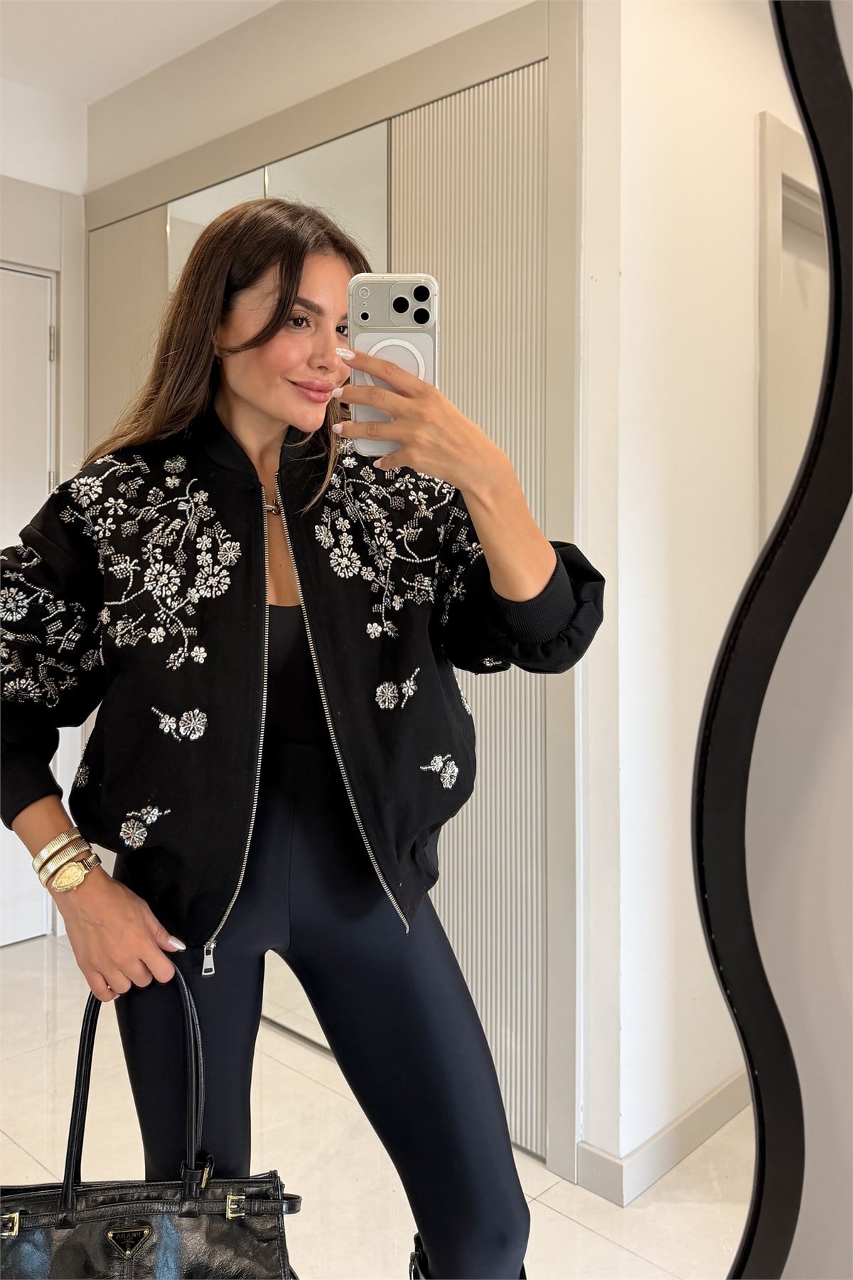 Lovia Siyah Taş İşlemeli Bomber Ceket